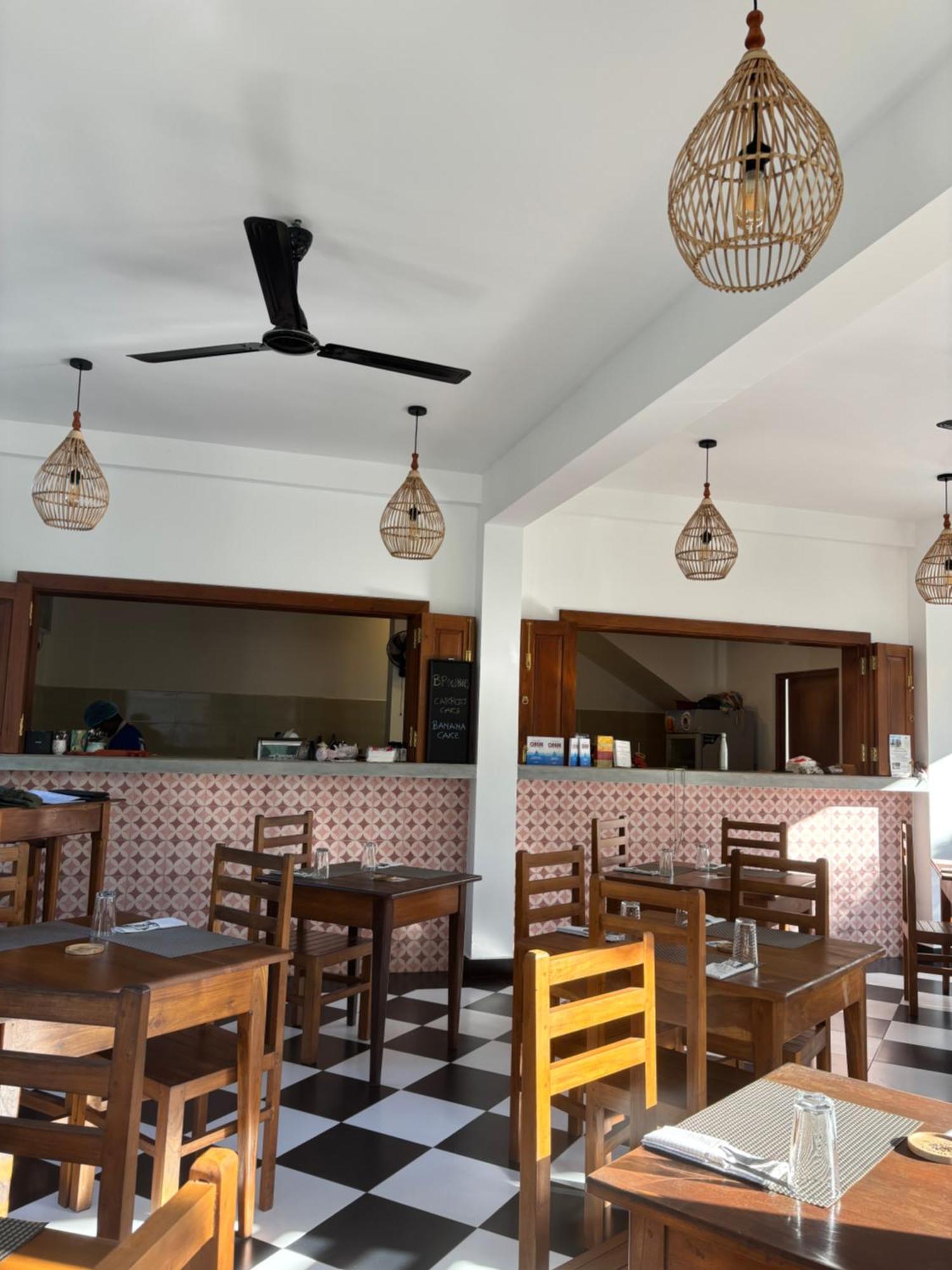 Casa Tharin Madiha Bed & Breakfast Матара Екстериор снимка